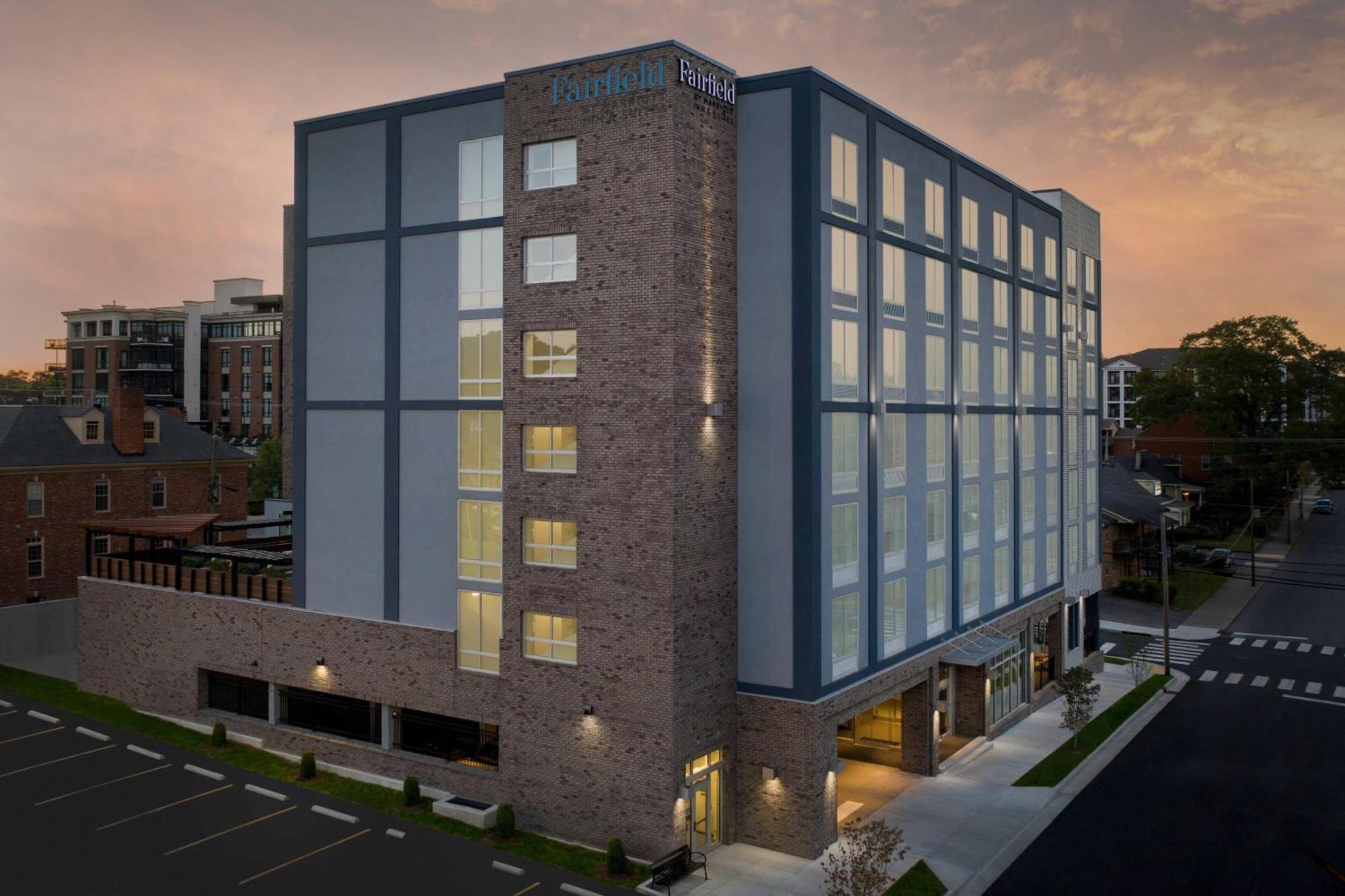 Fairfield Inn & Suites Nashville Near Vanderbilt Eksteriør billede